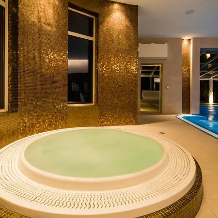 Hotel Luxury & Wellness Valaska 4*