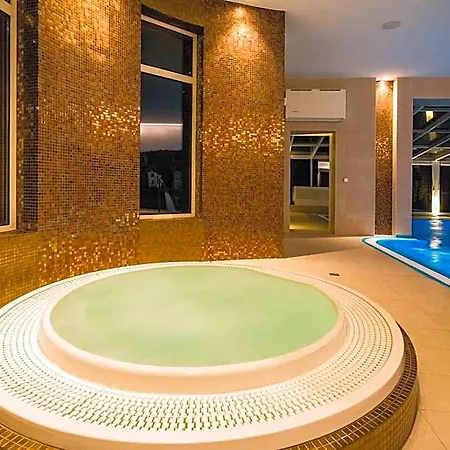 Luxury & Wellness Valaska 4*